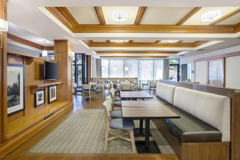 Hampton Inn Middletown Exterior photo