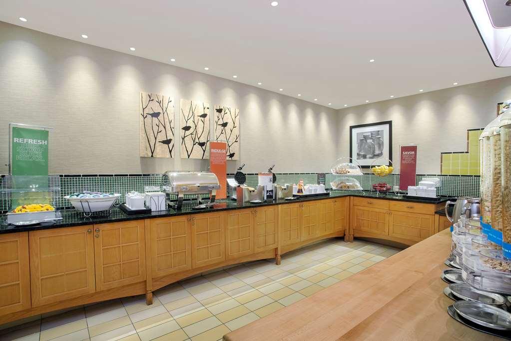 Hampton Inn Middletown Restaurant photo